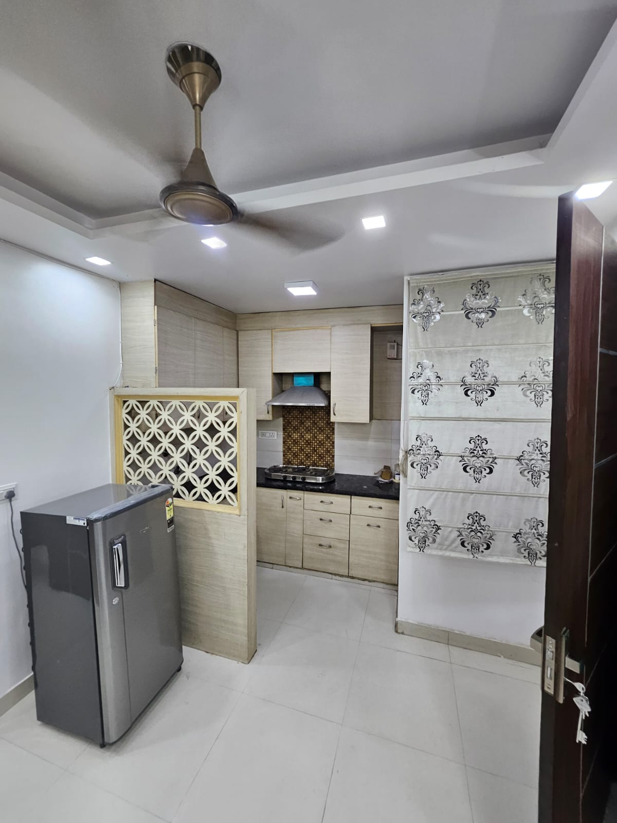 2 BHK + Pooja Room,Study Room Builder Floor For Rent in Ultra Luxury Apartment ne
