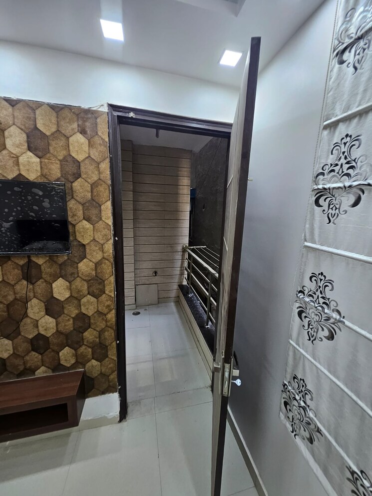 Balcony, mahavir enclave 1 2 Bedroom 600 Sq.Ft. Builder Floor In Mahavir Enclave 1 Delhi 9047319
