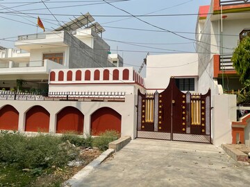 4 BHK Independent House For Rent in Gosainganj