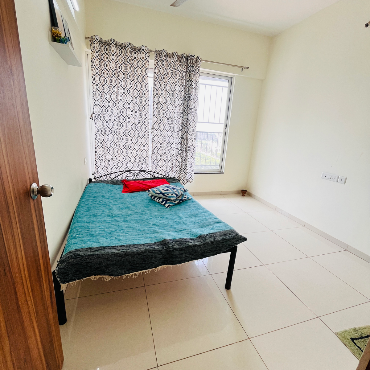 2 BHK + Pooja Room,Servant Room,Study Room,Extra Room Apartment For Rent in Kolte Patil Life Republic R 10