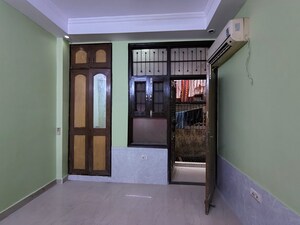 Room in 2 BHK Builder Floor at Shanti Plaza Vaishali, Vaishali Sector 4 – for Sale