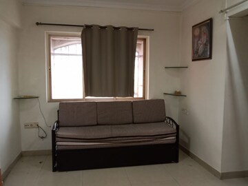 Bedroom in 1 BHK Apartment at Dosti Group Acres, Wadala East – for Sale