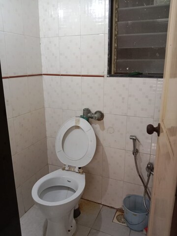 Bathroom in 1 BHK Apartment at Dosti Group Acres, Wadala East – for Sale