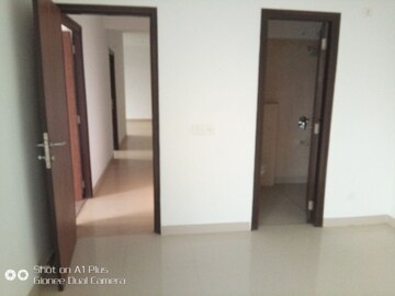 Room in 3 BHK Apartment at Jaripatka – for Rent