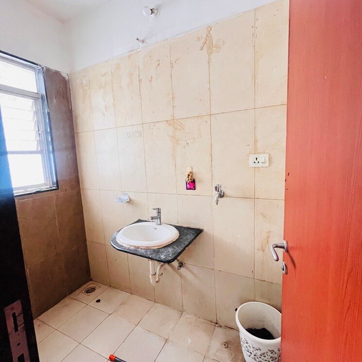 Bathroom, kolte-patil-life-republic 1 Bedroom 457 Sq.Ft. Apartment In Marunji Pune 9047375