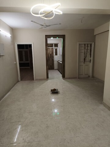3 BHK Builder Floor For Rent in RPS Palm Drive, Sector 88