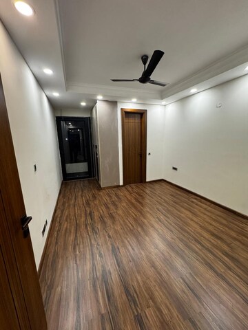 Bedroom in 3 BHK Builder Floor at Sector 31 – for Sale