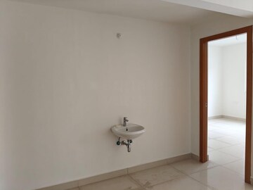 Room in 3 BHK Apartment at INDIS Viva City, Kondapur – for Rent