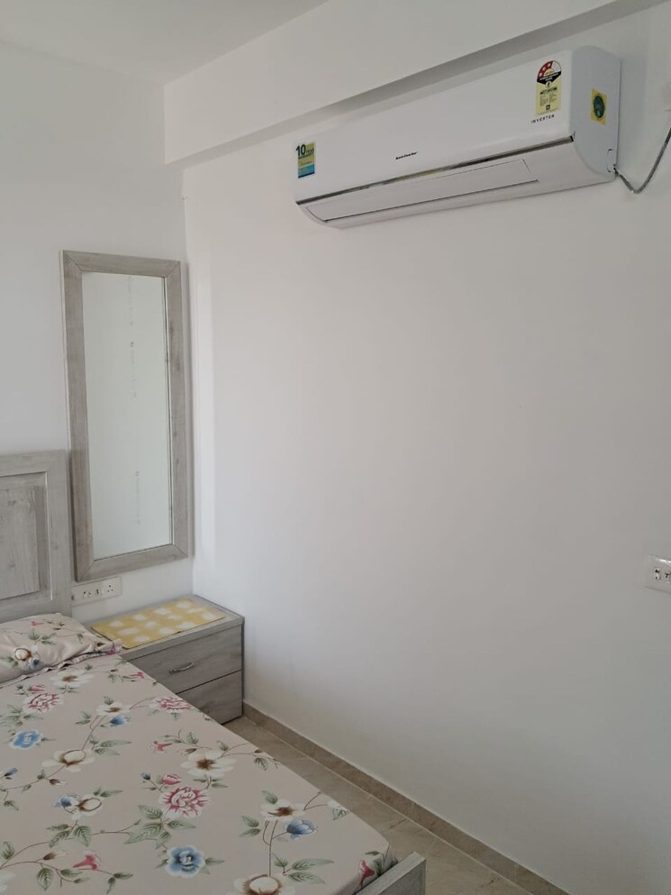 Room, omaxe-royal-residency-faridabad 3 Bedroom 1925 Sq.Ft. Apartment In Sector 79 Faridabad 9047460