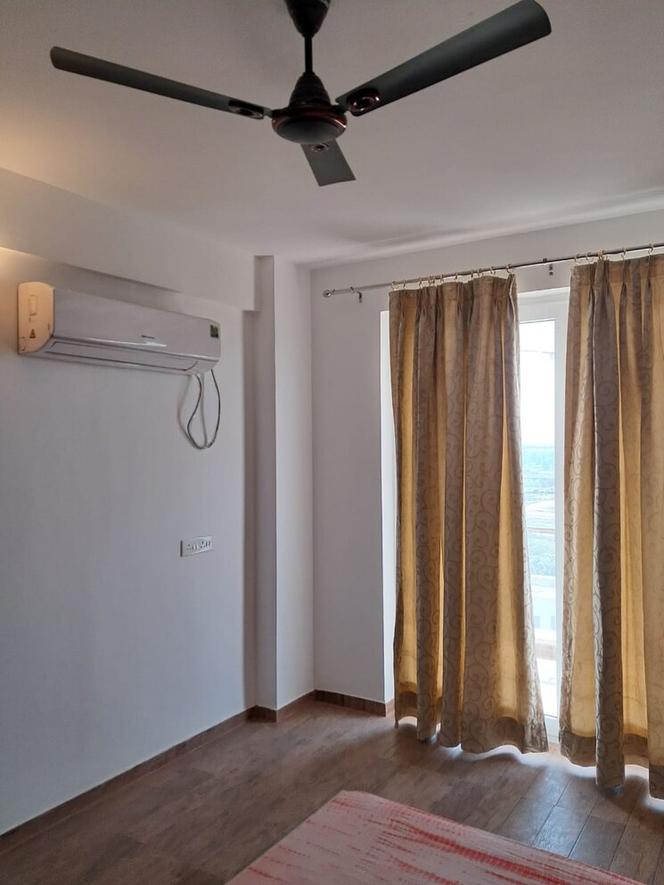 Bedroom, omaxe-royal-residency-faridabad 3 Bedroom 1925 Sq.Ft. Apartment In Sector 79 Faridabad 9047460