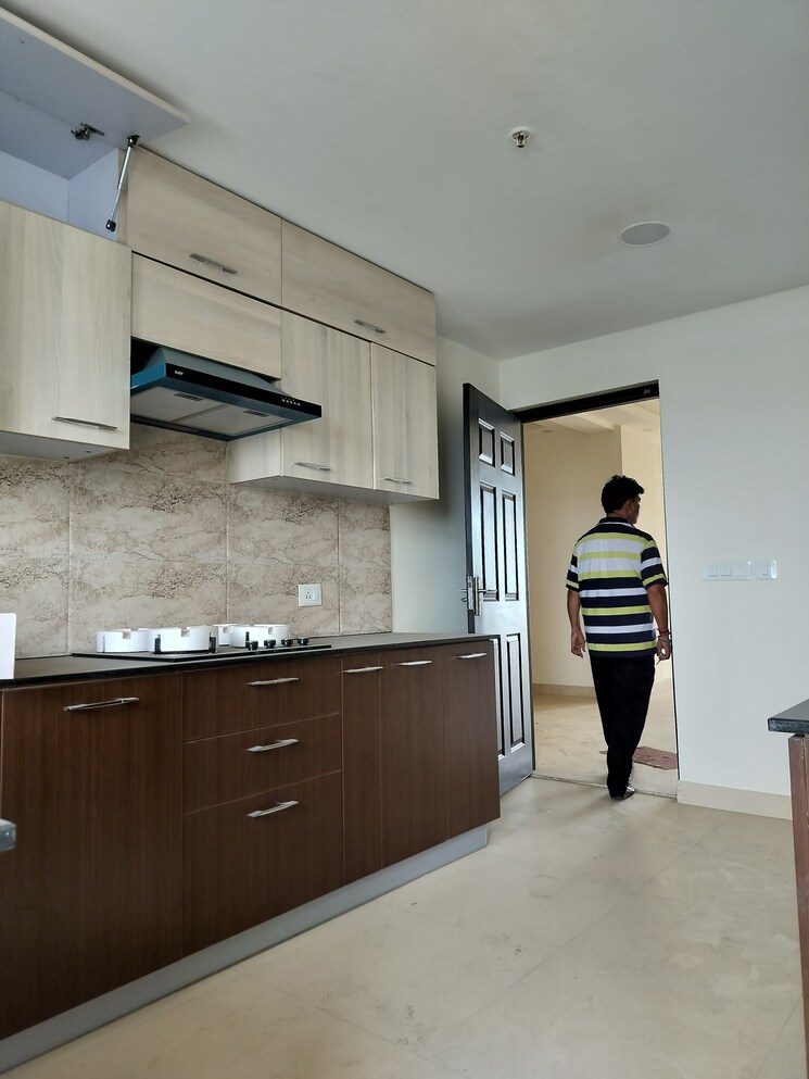 Kitchen, wave-amore 2 Bedroom 931 Sq.Ft. Apartment In Sector 32 Noida 9047438