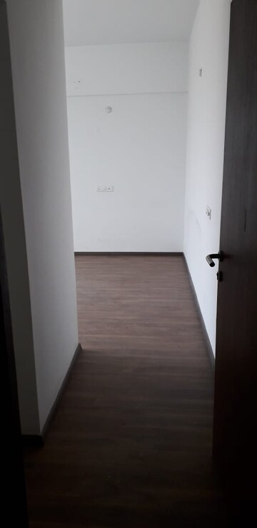 Room in 3 BHK Apartment at Jaripatka – for Rent
