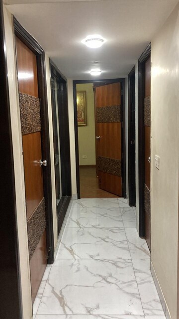 Building Lobby in 3.5 BHK Apartment at ATS Green II, Sector 50 – for Rent