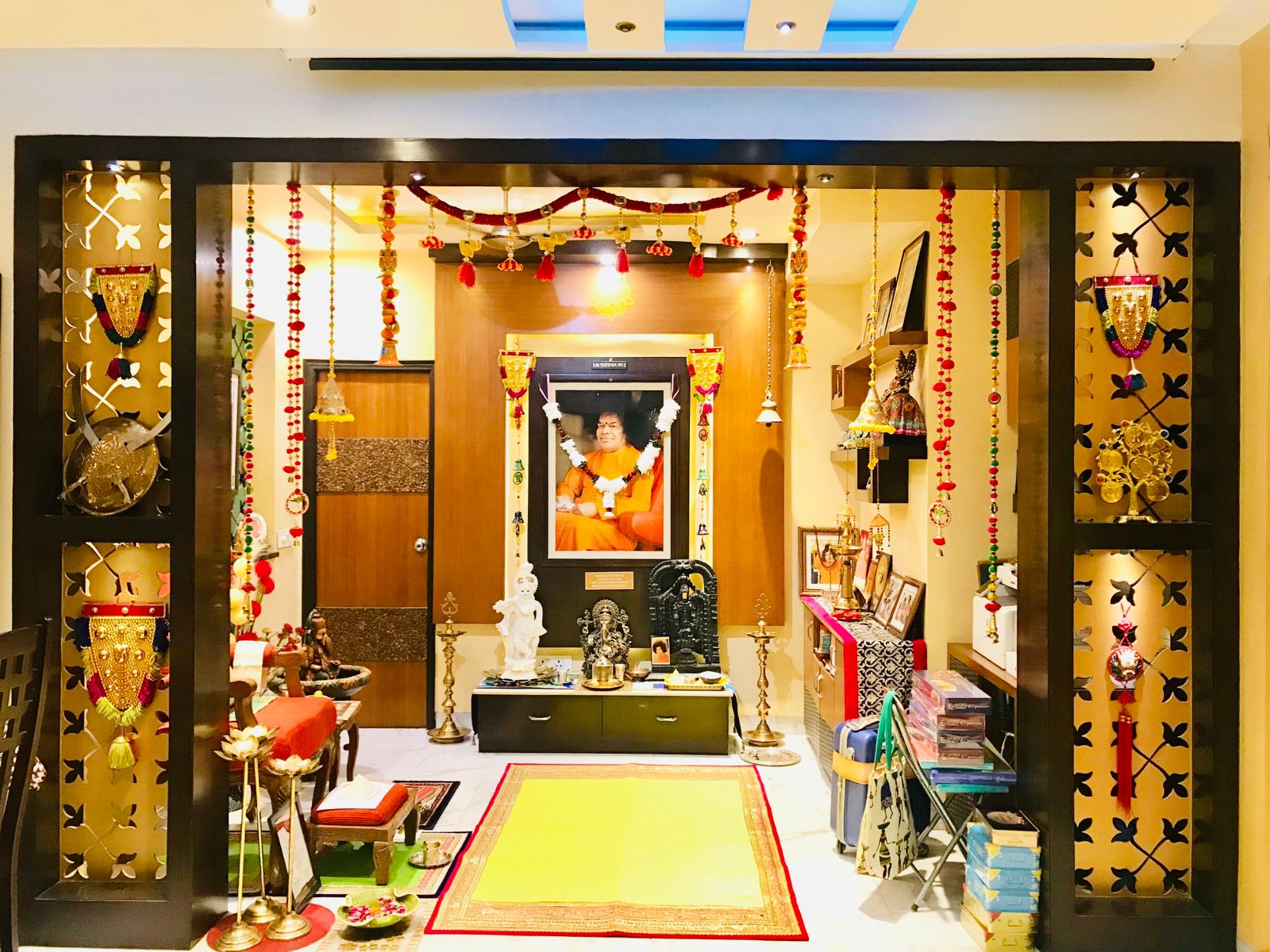 3.5 BHK + Servant Room Apartment For Rent in ATS Green II