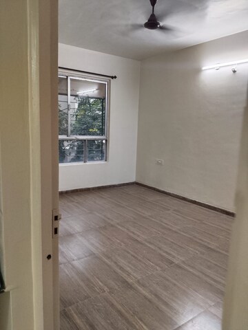Room in 2 BHK Apartment at Nirmiti Ragdari Apartments, Aundh – for Rent