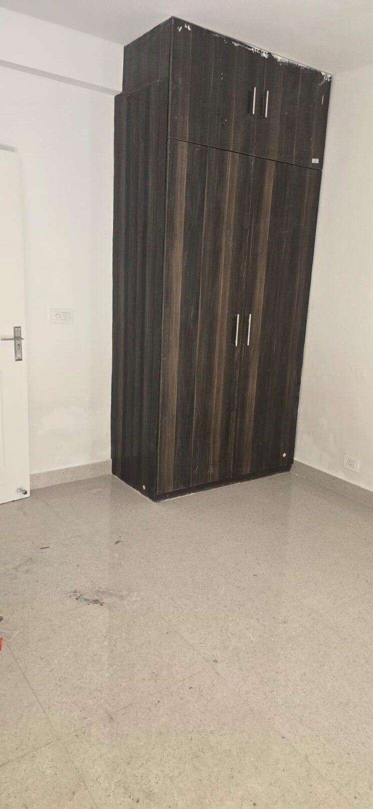 Room, bptp-discovery-park 2 Bedroom 1120 Sq.Ft. Apartment In Sector 80 Faridabad 9047444