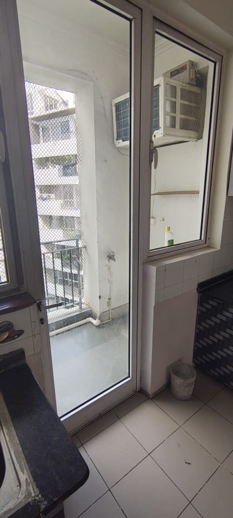 Bathroom, vatika-city 3 Bedroom 2423 Sq.Ft. Apartment In Sector 49 Gurgaon 9047474