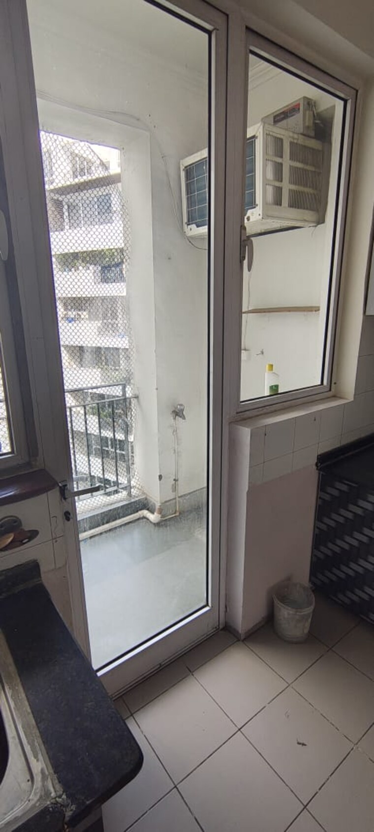 Bathroom, vatika-city 3 Bedroom 2423 Sq.Ft. Apartment In Sector 49 Gurgaon 9047474