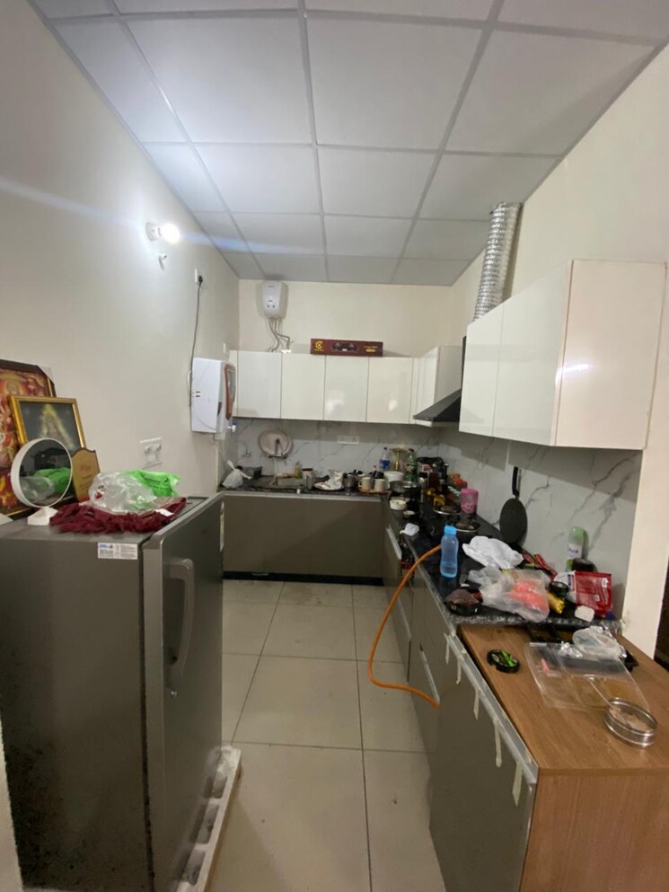 Kitchen, ambala highway 2 Bedroom 100 Sq.Yd. Apartment In Ambala Highway Zirakpur 9047494