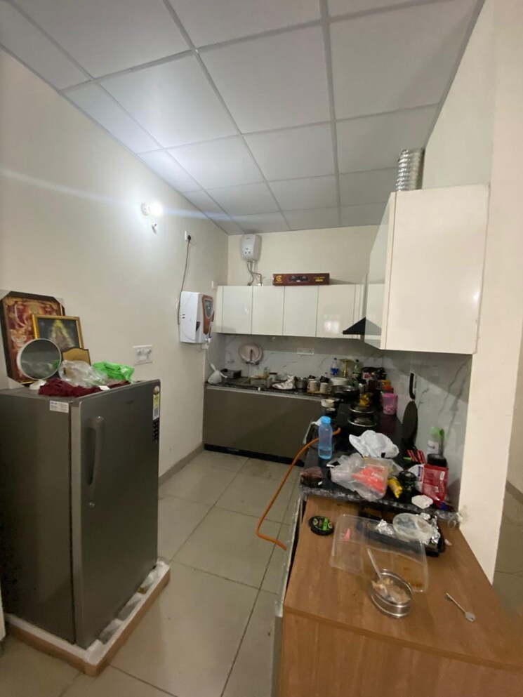 Kitchen, ambala highway 2 Bedroom 100 Sq.Yd. Apartment In Ambala Highway Zirakpur 9047494