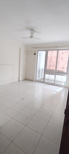 3 BHK + Servant Room Apartment For Sale in Vatika City