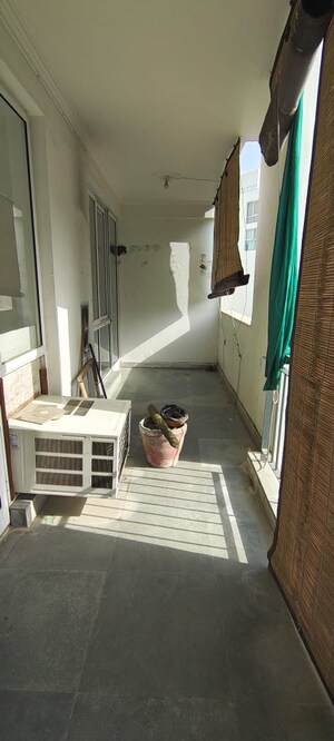 Team Area in 4 BHK Apartment at Vatika City, Sector 49 – for Sale