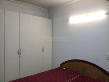 Room in 2 BHK Builder Floor at Lajpat Nagar – for Rent