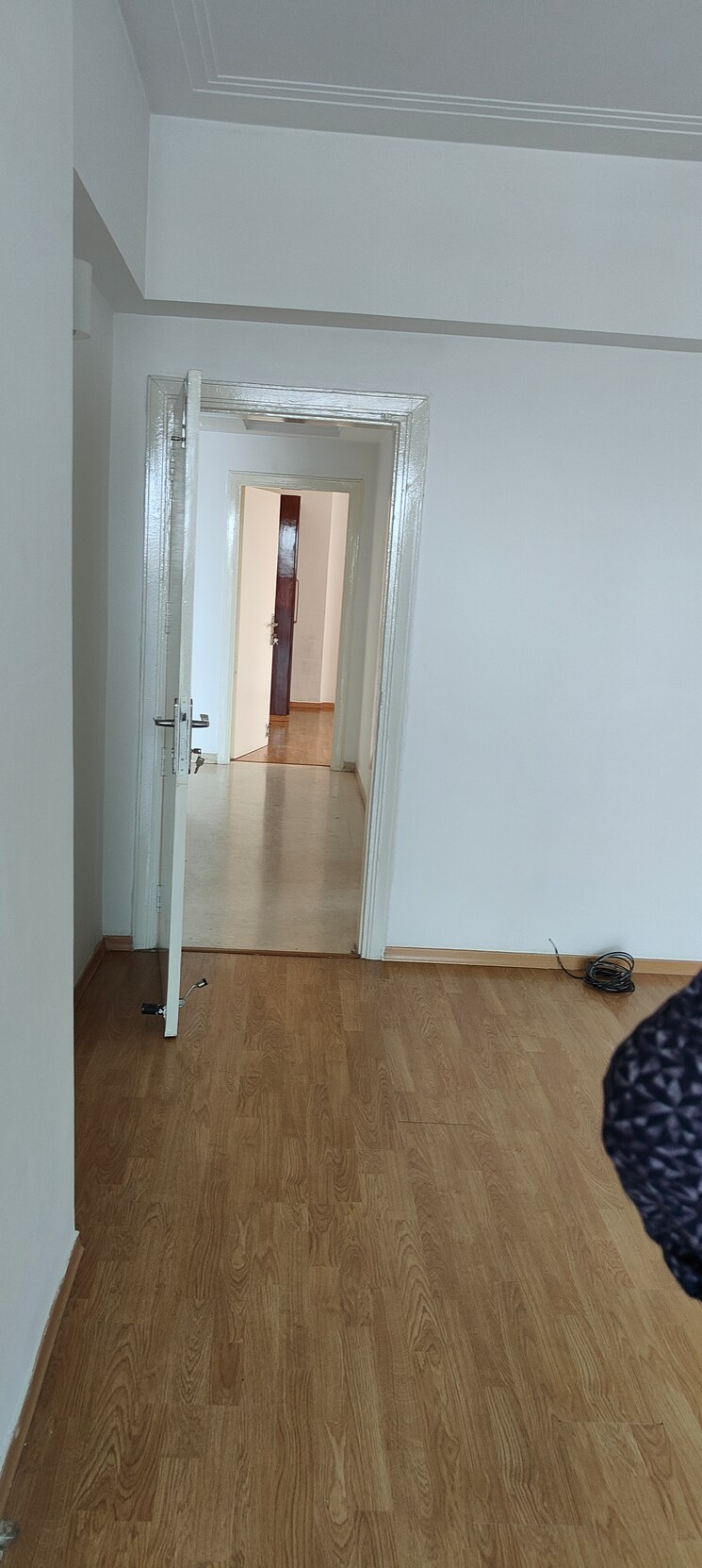 Bathroom, dlf-the-pinnacle 4 Bedroom 3950 Sq.Ft. Apartment In Dlf Phase V Gurgaon 9047548