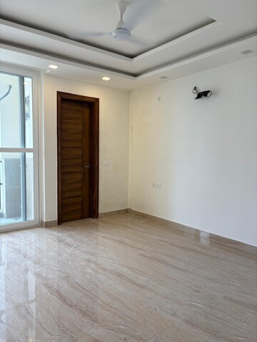 Room in 2 BHK Apartment at RPS Palm Drive, Sector 88 – for Rent