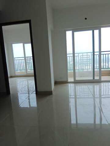 Room in 2 BHK Apartment at Ace Divino, Sector 1 Greater Noida – for Rent
