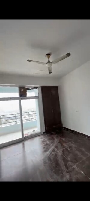 Room in 2 BHK Apartment at GH-7 Crossings Republik, Vijay Nagar – for Sale