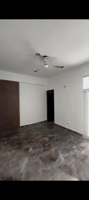 Room in 2 BHK Apartment at GH-7 Crossings Republik, Vijay Nagar – for Sale