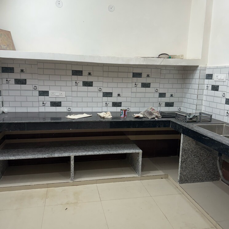 Kitchen, sector 63a 2.5 Bedroom 1200 Sq.Ft. Builder Floor In Sector 63a Noida 9047610