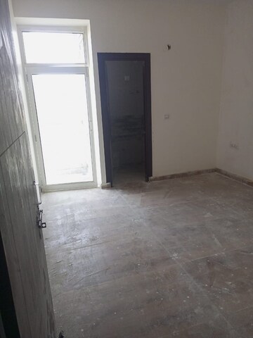 Room in 2 BHK Builder Floor at Sunshine Apartments Sector 73, Sector 73 – for Sale