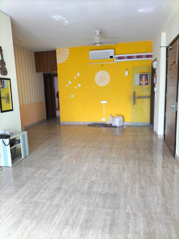 Room, puri-aman-vilas 3 Bedroom 1585 Sq.Ft. Apartment In Sector 89 Faridabad 9047599