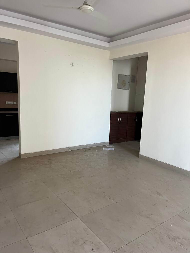 Room, puri-pranayam 3 Bedroom 1857 Sq.Ft. Apartment In Sector 82 Faridabad 9047634