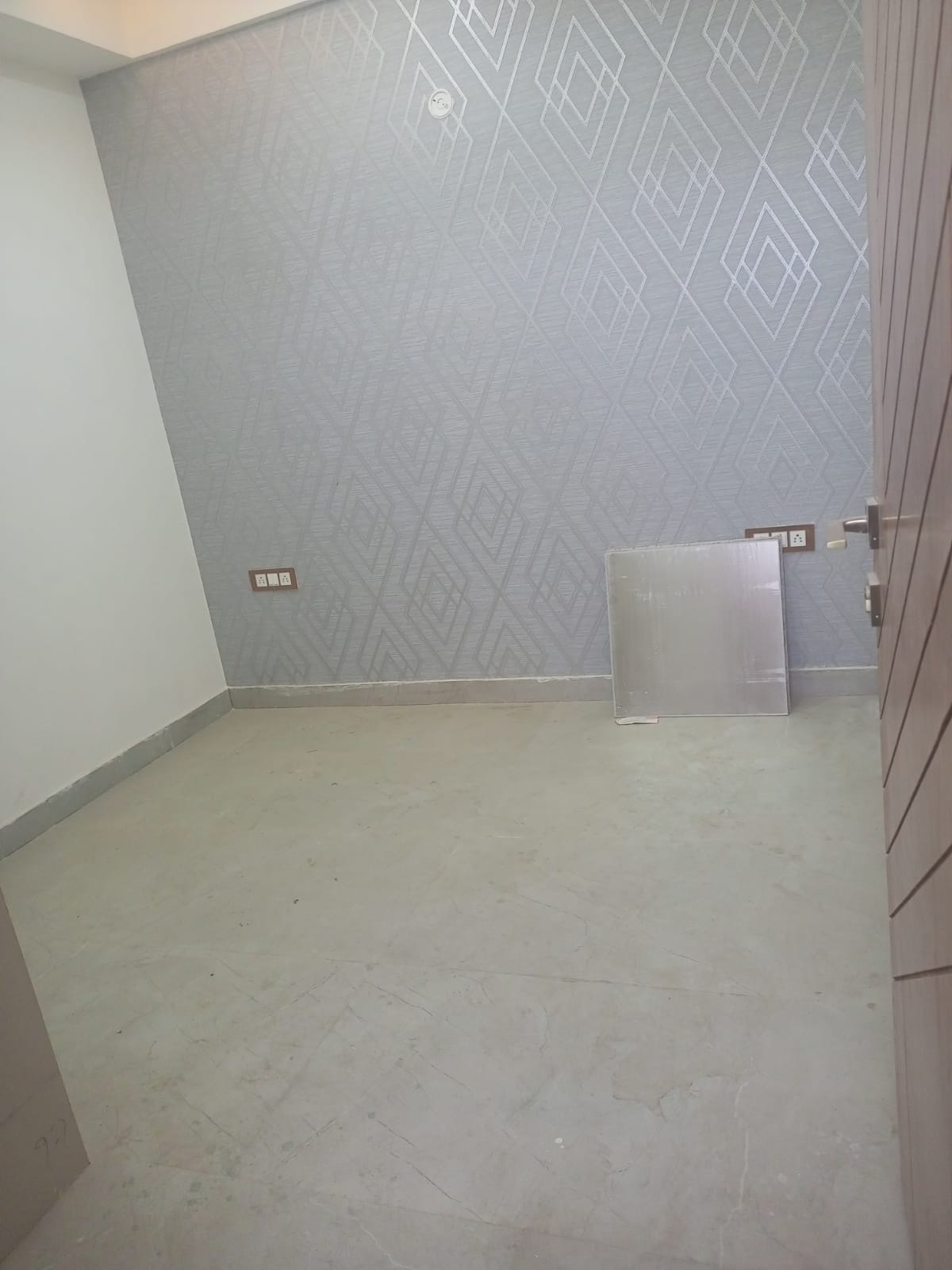 3 BHK 1300 Sq.Ft. Builder Floor in Sunshine Apartments Sector 73
