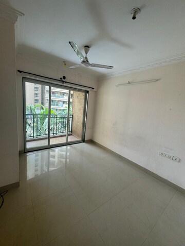 Room in 3 BHK Apartment at Nahar Lilium Lantana, Chandivali – for Rent
