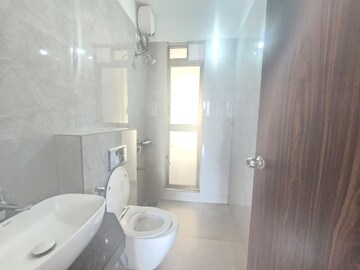 Bathroom in 3 BHK Apartment at Sheth Avalon, Laxmi Nagar – for Rent