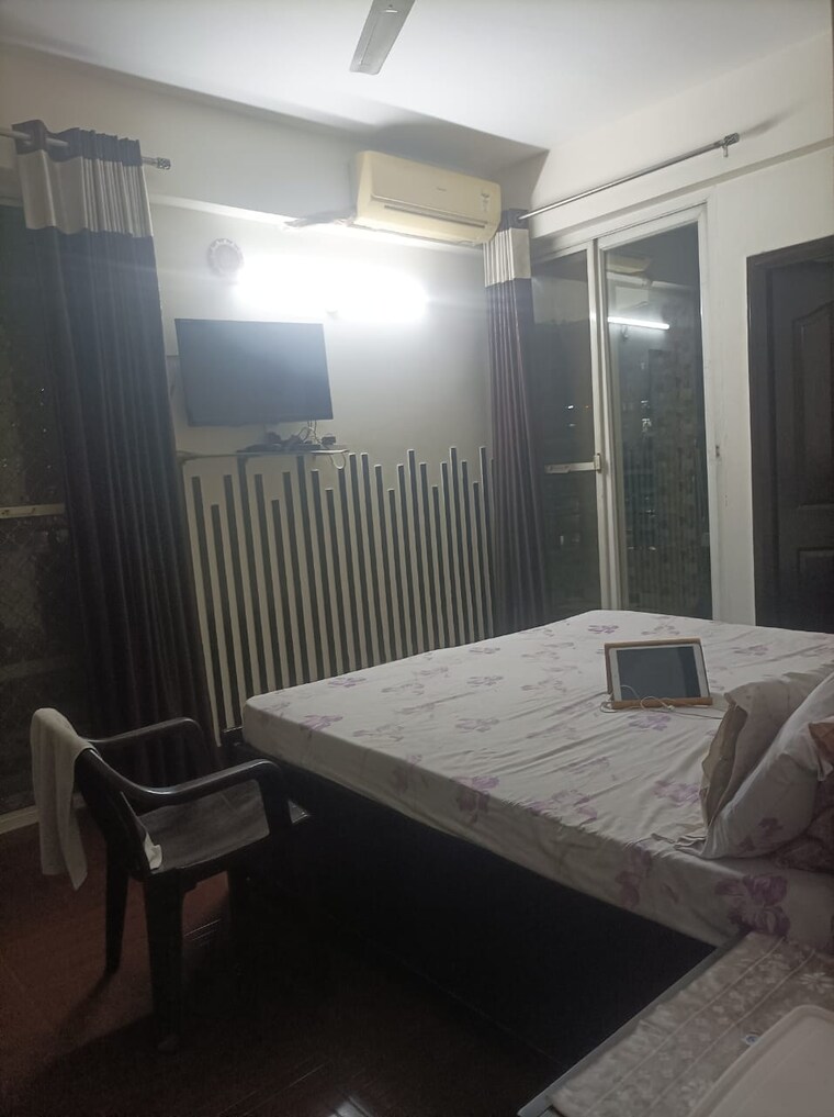 Bedroom, panchsheel-wellington 2 Bedroom 1100 Sq.Ft. Apartment In Dundahera Ghaziabad 9047685