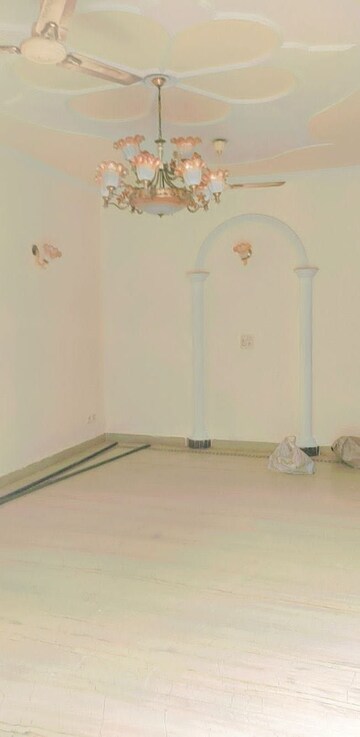 Bathroom in 3 BHK Builder Floor at RWA Apartments Sector 41, Sector 41 – for Rent