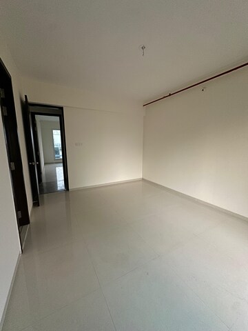 3 BHK Apartment For Rent in Sheth Avalon, Laxmi Nagar