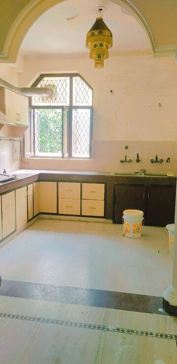Kitchen in 3 BHK Builder Floor at RWA Apartments Sector 41, Sector 41 – for Rent