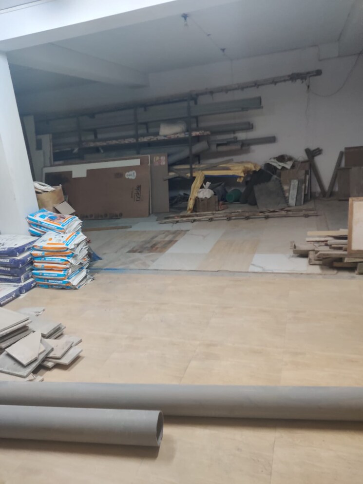 Team Area, hauz khas market Commercial Office Space 1650 Sq.Ft. In Hauz Khas Market Delhi 9047688