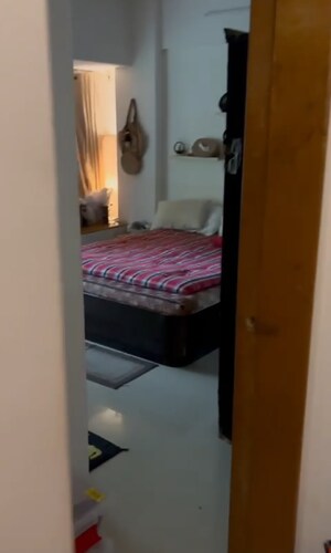 Bedroom in 2.5 BHK Apartment at Kinara Apartments, Andheri West – for Sale