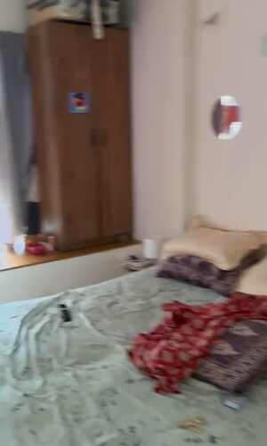 Bedroom in 2.5 BHK Apartment at Kinara Apartments, Andheri West – for Sale