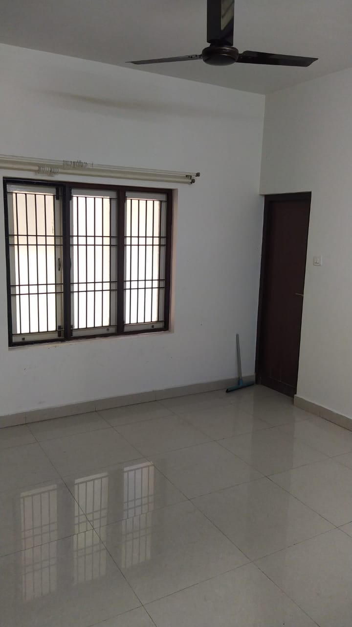 2 BHK Apartment For Rent in Rita Manor