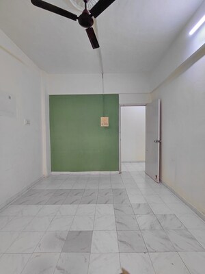 Bathroom in 1 BHK Apartment at Link Plaza Malad, Malad West – for Rent