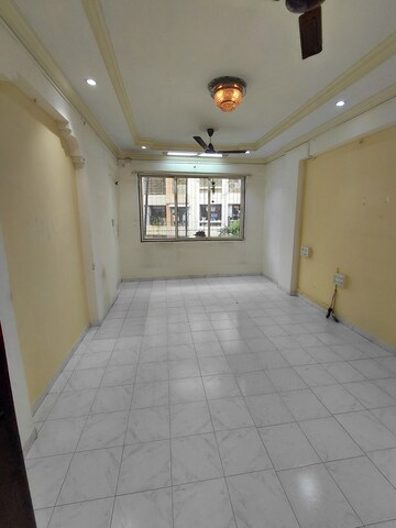 Building Lobby in 1 BHK Apartment at Link Plaza Malad, Malad West – for Rent