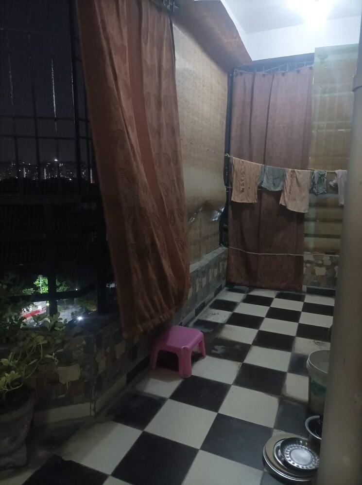 Bathroom, paramount-symphony 2 Bedroom 1095 Sq.Ft. Apartment In Sain Vihar Ghaziabad 9047757